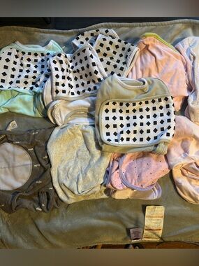Swaddles